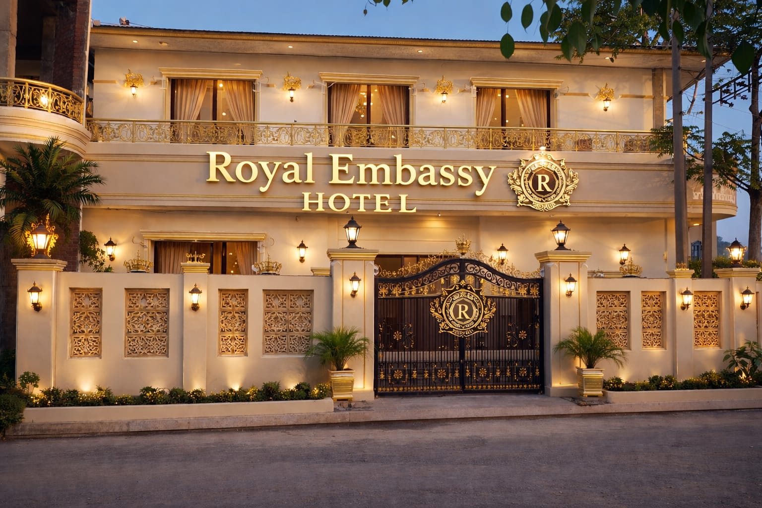 Royal Embassy Hotel